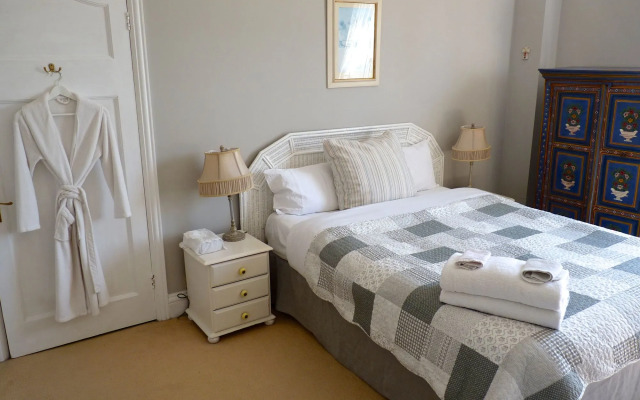 High Beeches B & B