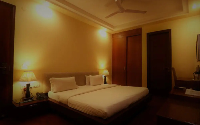BedBug Hostel by Madpackers