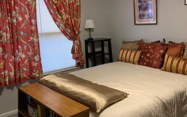 Cozy Stay in Kc Area