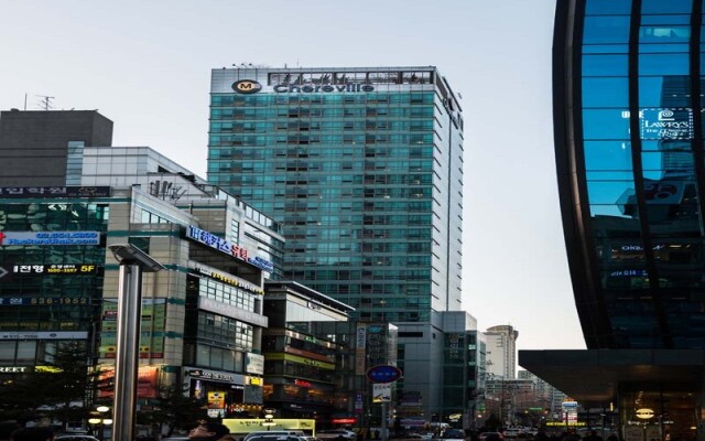 Отель M Chereville Residence - MC Korea Южная Корея, Сеул - отзывы, цены и фото номеров - забронировать отель M Chereville Residence - MC Korea онлайн вид на фасад