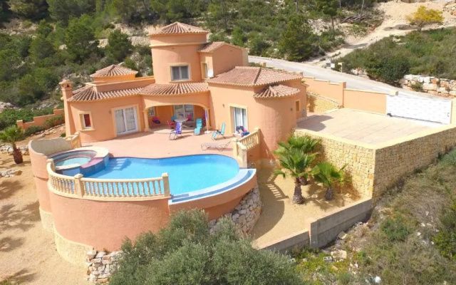 Fantastic villa with sea views and private pool