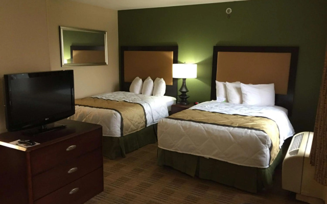 Studio 6 Suites Jacksonville Deerwood Park FL