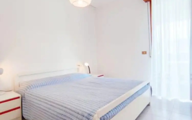 Bright Flat With Terrace