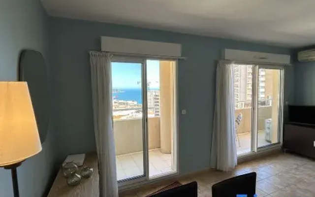 Sunnydaze Monaco beach apartment