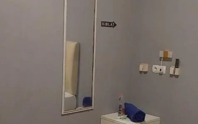 Deluxe Suite And Room