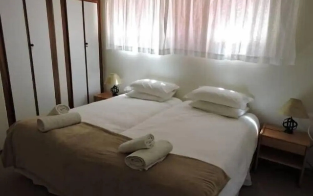 Savanna Guest Farm