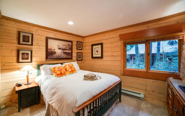 Mt. Baker Rim Cabin #8