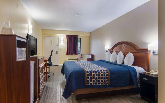 Rodeway Inn & Suites Monroeville - Pittsburgh