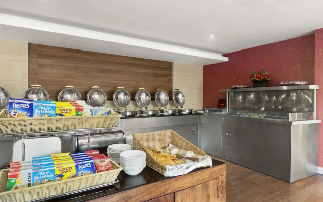Ramada Birmingham Oldbury M5 J2