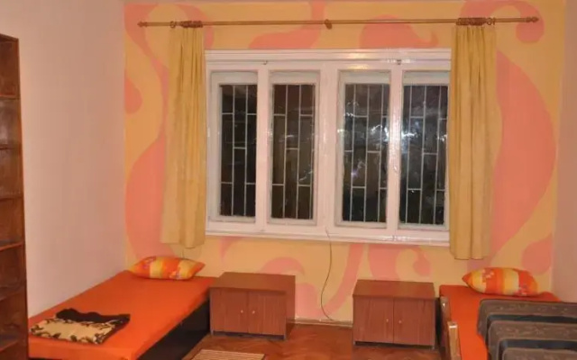 Arlequin Apartment