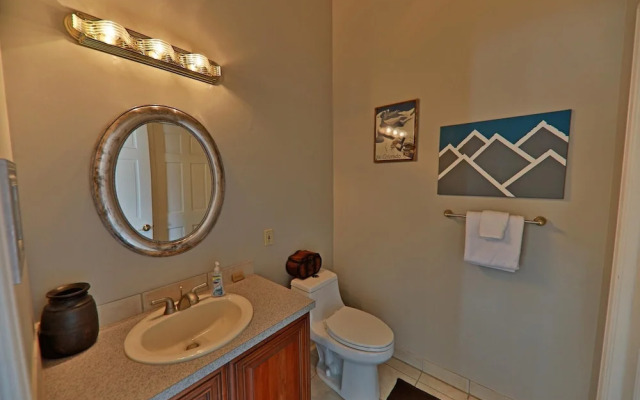 461 Balsh 5 Bedrooms 4.5 Bathrooms Home