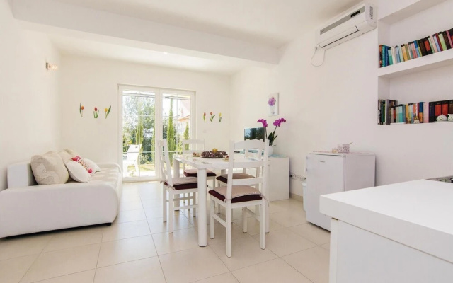 Beautiful Apartment in Pakostane With 2 Bedrooms and Wifi