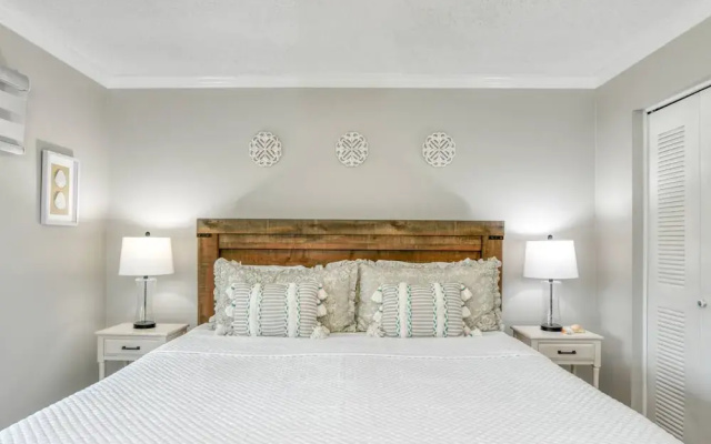 Ocean Villas #83