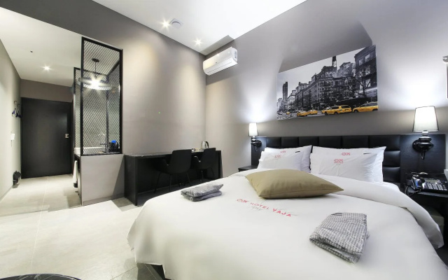 Hotel yaja wirye
