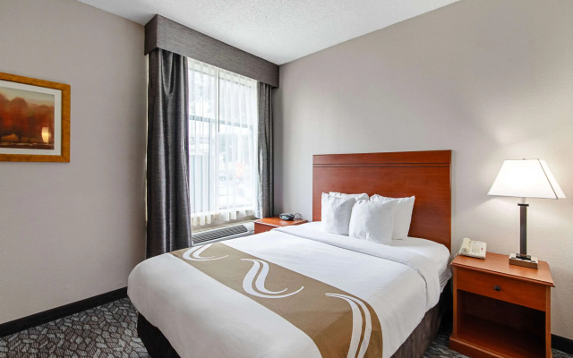 Quality Suites Austin South St. Elmo District