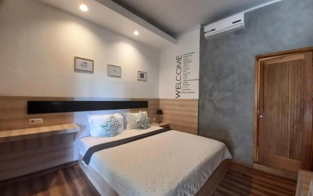 Lawaka Hotel