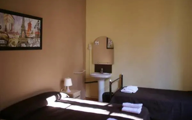 Hostal Albi
