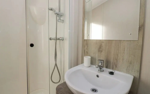The Three Bears Lodge, Coniston Drive 11