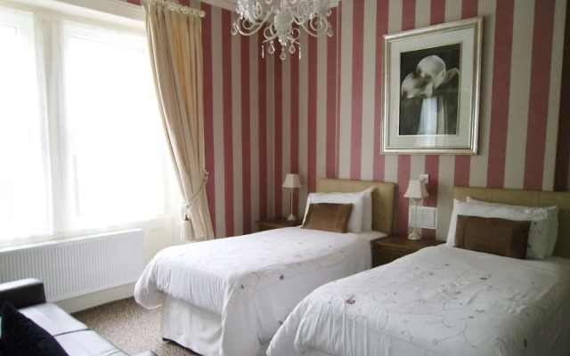 Oakover Guest House