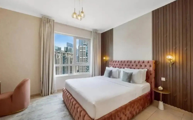 Lavish 3BR Besides Burj Khalifa and Fountain view