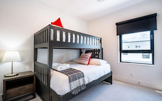 Stoke House by Revelstoke Vacations