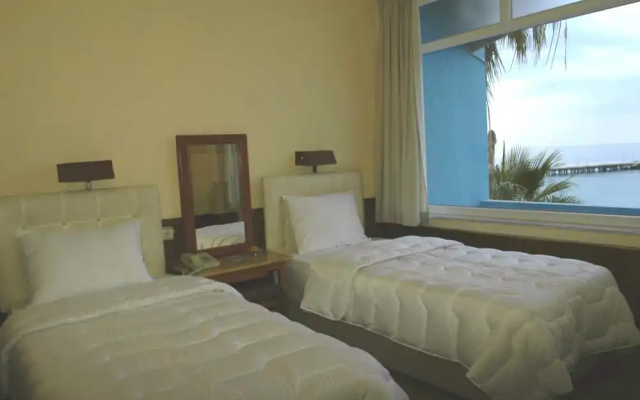 Lades Hotel