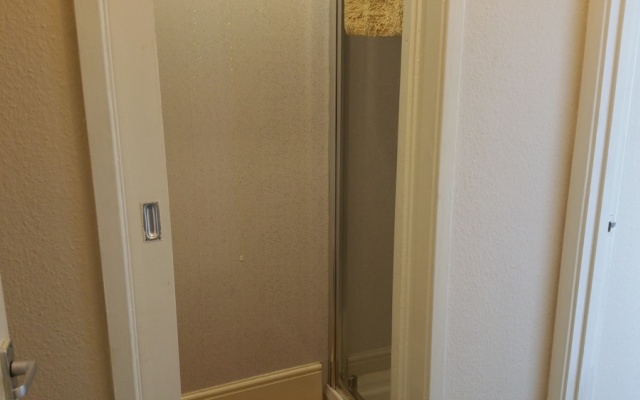 2 Berth, First Floor Flat, Glen Villa 4