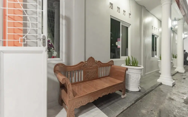 RedDoorz @ Hotel Arwana Tugu Puncak