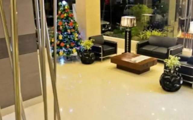 D' Hotel and Suites