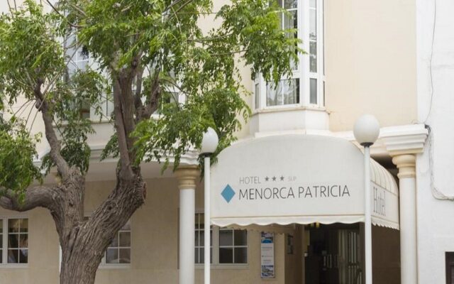 Отель Menorca Patricia Испания, Сьюдадела - отзывы, цены и фото номеров - забронировать отель Menorca Patricia онлайн вид на фасад