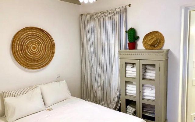 Selene Suite by LLB Mykonos - 2BDR - Sea & Sunset view