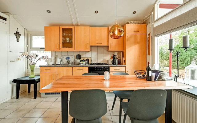 Secluded Holiday Home in Holten near Forest