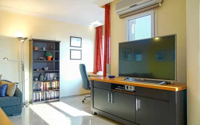Picus Apartment