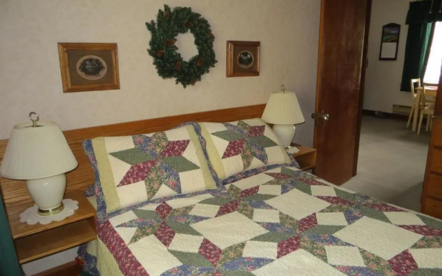Crandell Mountain Lodge