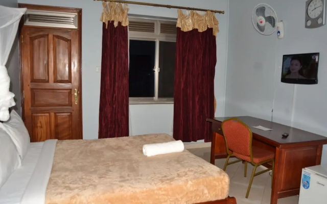 Hilltop Hotel