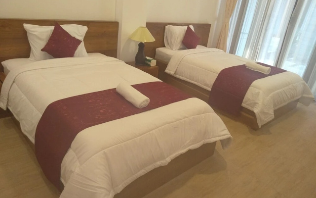 Ayu Laba Beach Villa and Resto