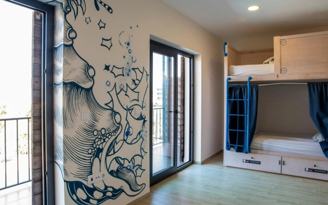 WOT Ericeira Surf Social