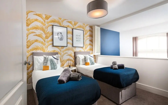 Plymouth City Centre Duplex Apartment
