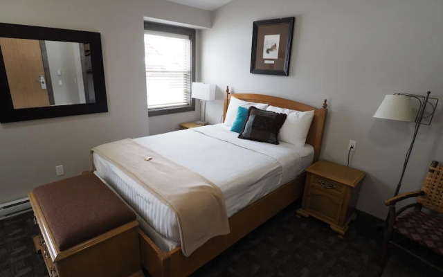 Apex Lodge - 1