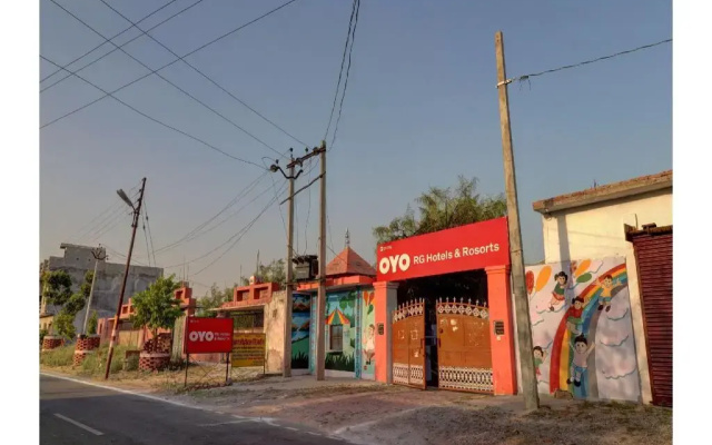 Convivial Paradise by OYO Rooms