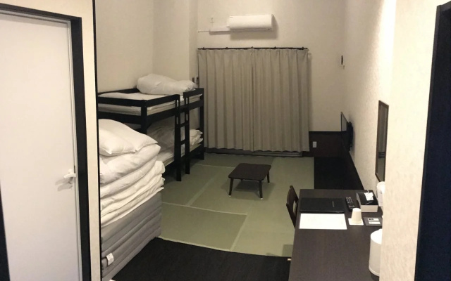PLEIA Hotel