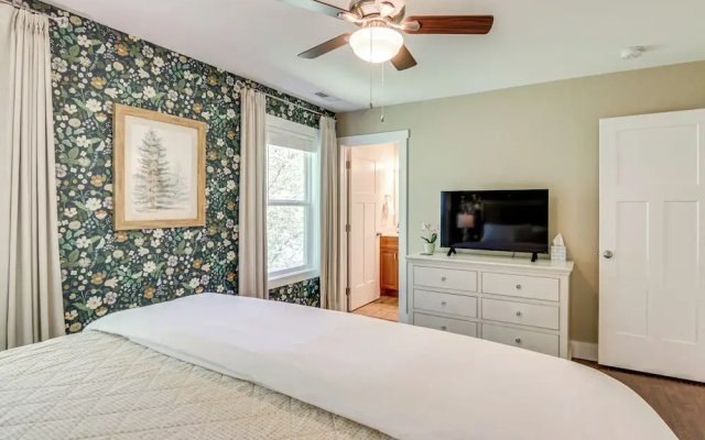 Walk to Dtwn Waynesville: Home w/ Deck!