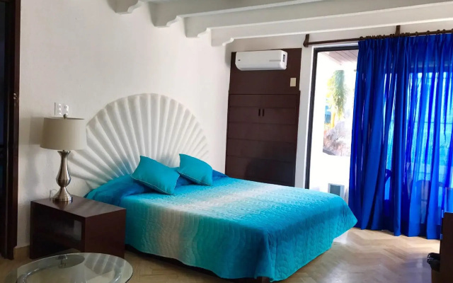 Ixtapa Palace