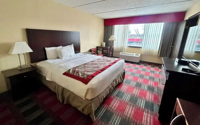 Albany Plaza Hotel