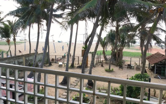 Dephani Beach Hotel