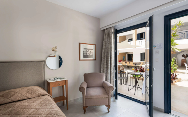 Nami Hotel & Suites