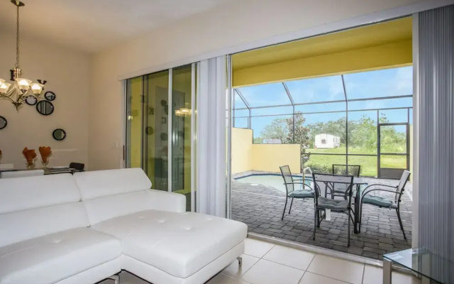 Fabulous Vacation Home  w/ Screened Pool Close To Disney 146