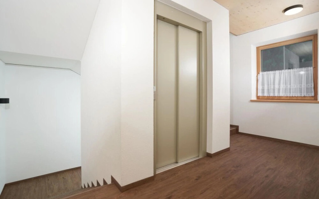 Stunning Apartment in Längenfeld With Wifi and 3 Bedrooms