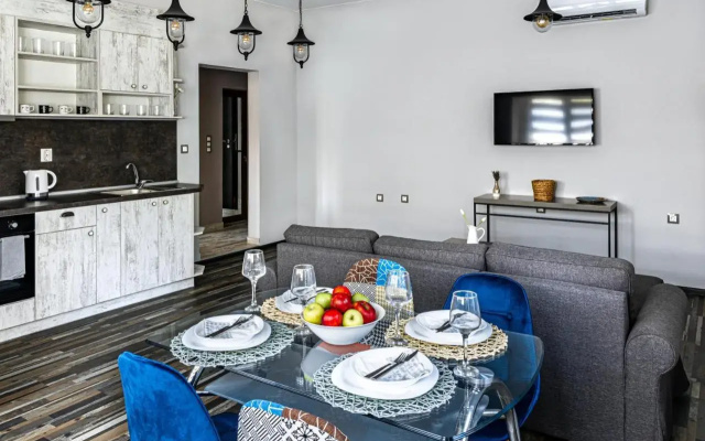 Gladstone Suites