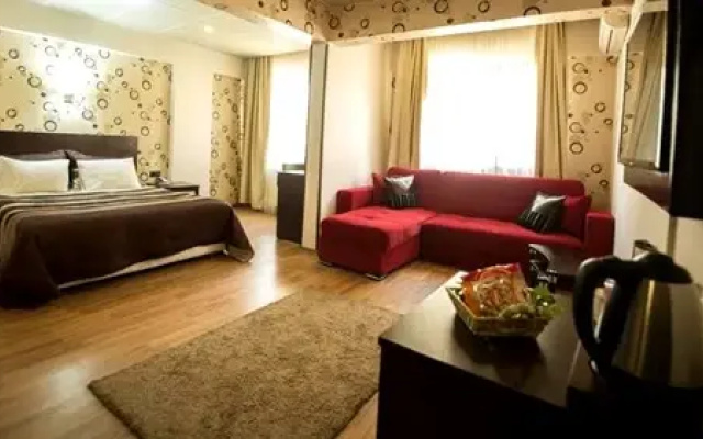 Otel Perla Caycuma